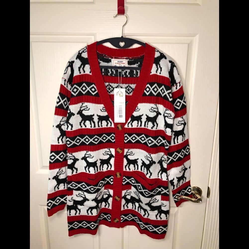 V28 Christmas sweater 